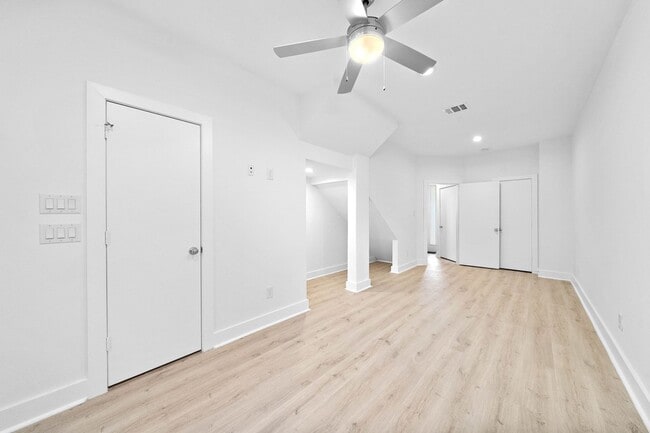 Building Photo - 1406 Valentine St