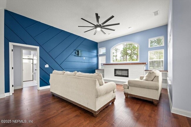 Building Photo - 577 Golden Links Dr