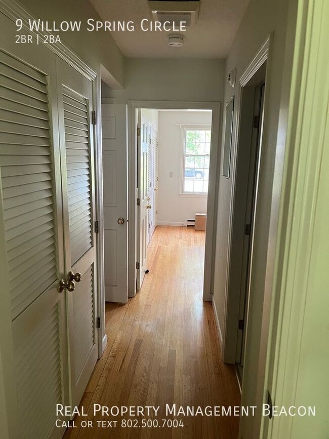 Building Photo - 9 Willow Spring Cir