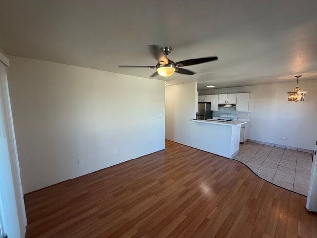 Building Photo - Upstairs Iao Parkside 2/2