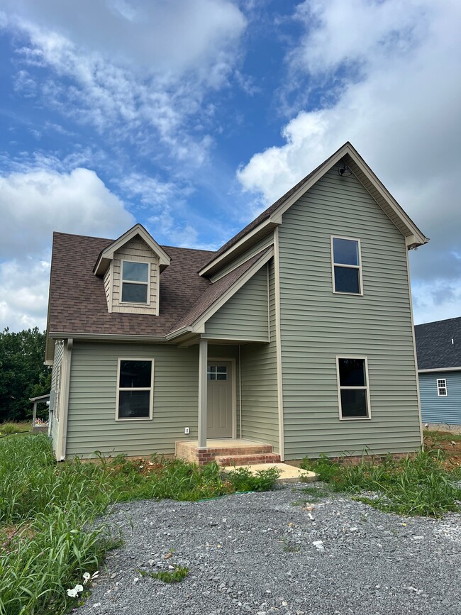 Building Photo - 148 Apache Ln