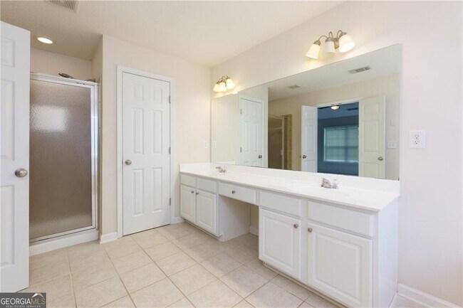 Building Photo - 808 Plaintain Dr