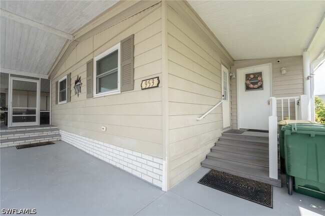Building Photo - 953 Bunker Hill Dr