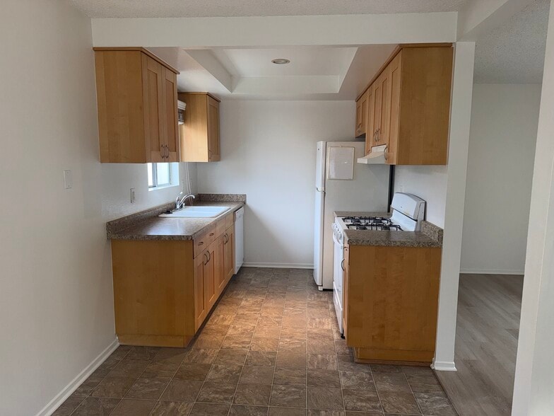 Building Photo - 16703 Lynn Ln