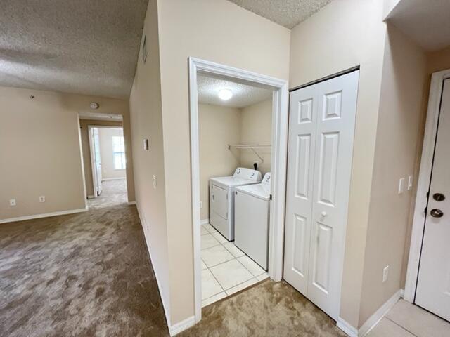Building Photo - 5024 Lantana Rd