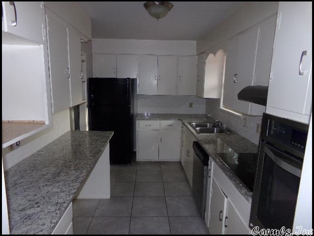 Building Photo - 6500 Marguerite Ln