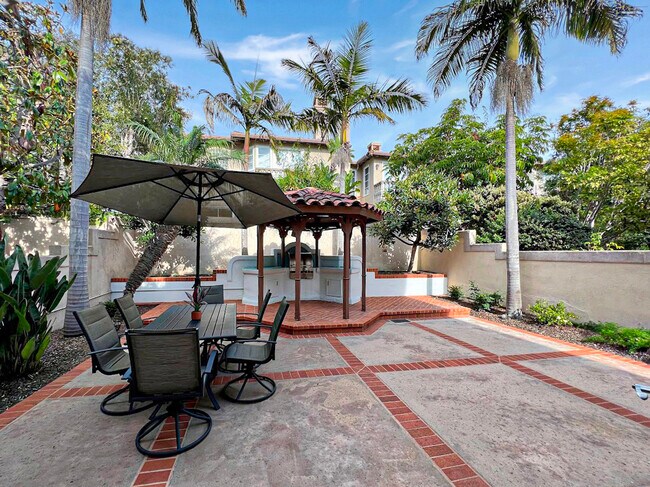 Building Photo - 9761 Claiborne Square