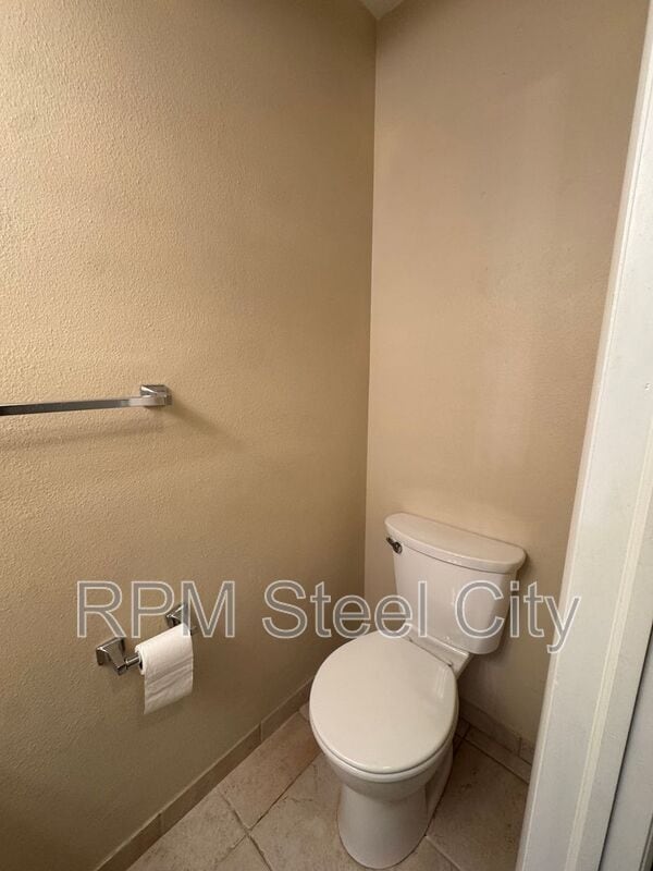 Building Photo - 118 Scotland Rd