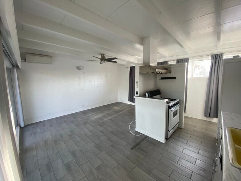 Building Photo - 12909 Cactus Dr