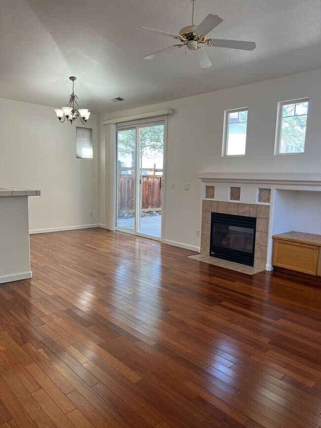 Building Photo - 6247 Ingleston Dr