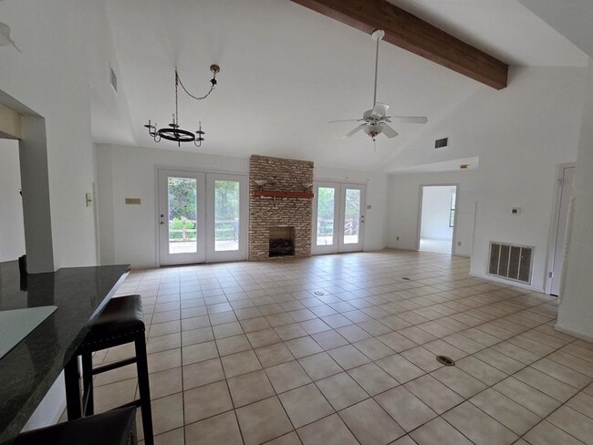 Building Photo - 335 Goat Creek Cutoff Rd W