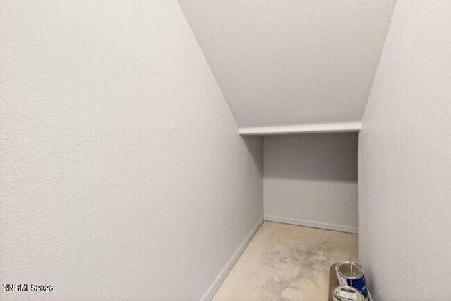 Building Photo - 1325 S Meadows Pkwy