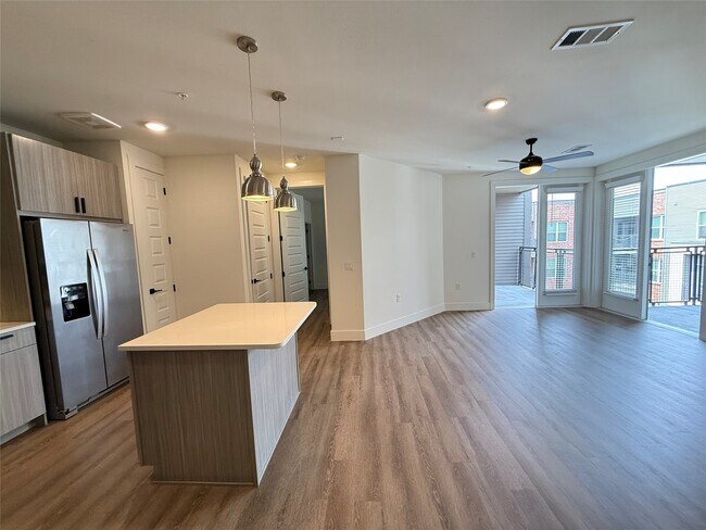 Building Photo - 2520 Washington Ave