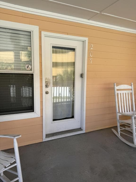 Building Photo - 17690 Front Beach Rd