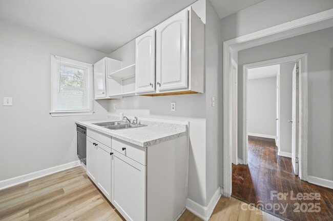 Building Photo - 2621 Druid Hls Wy