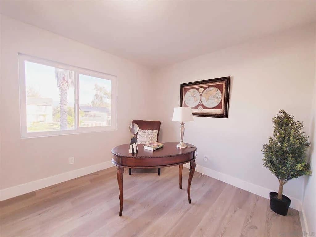 Building Photo - 870 Leppert Ct