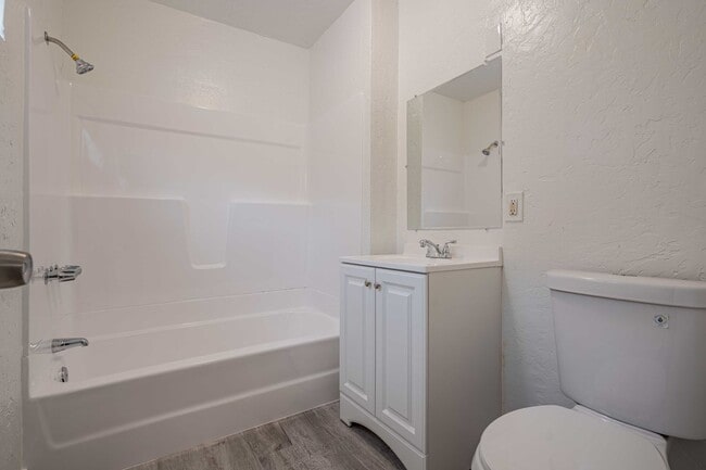 Building Photo - 32958 Urban Ave