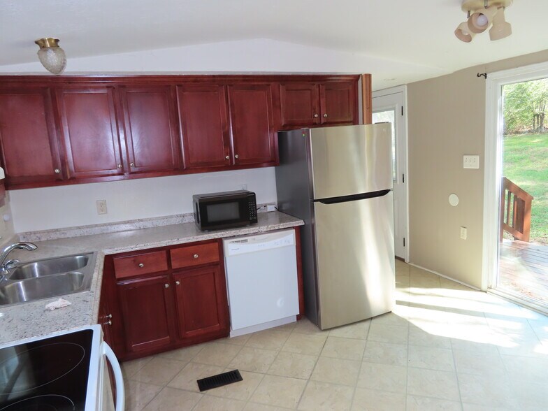 Building Photo - 220 Arkansas Ave