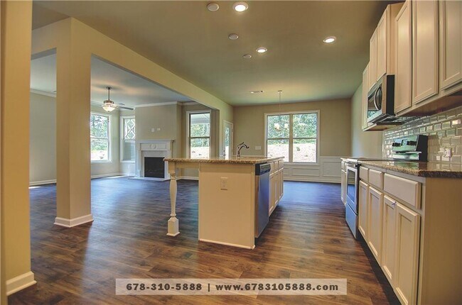 Building Photo - 7741 Silk Tree Pointe