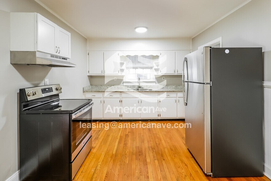 Building Photo - 614 Rutledge Dr