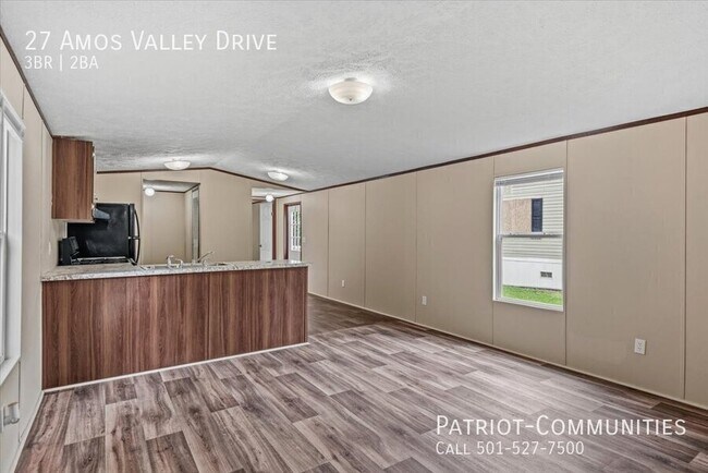 Building Photo - 27 Amos Valley Dr
