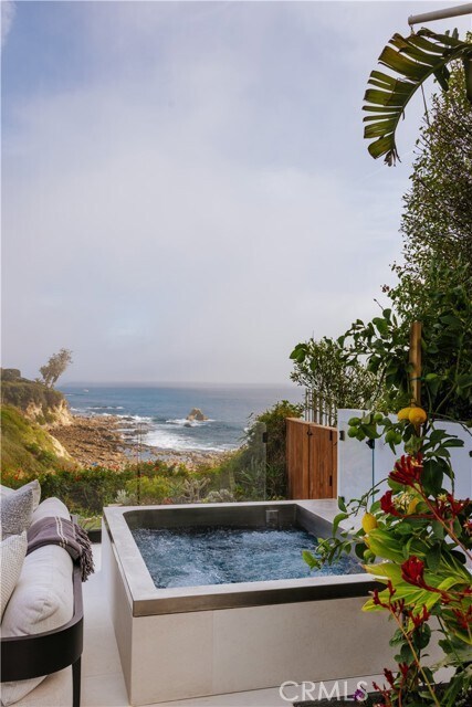 Building Photo - 212 Hazel Dr