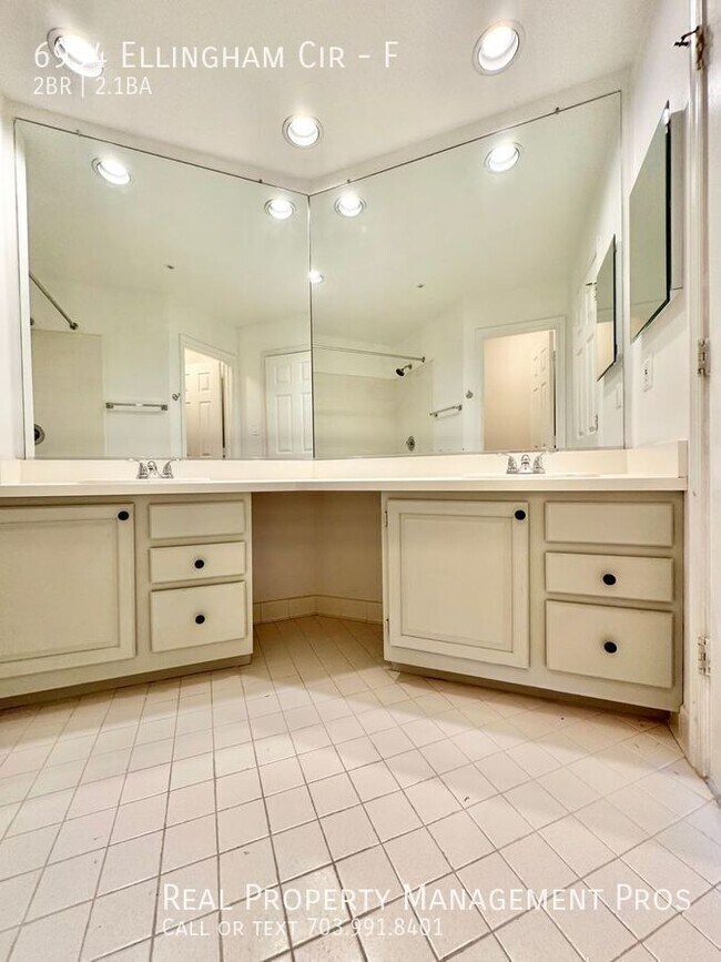 Building Photo - 6954 Ellingham Cir