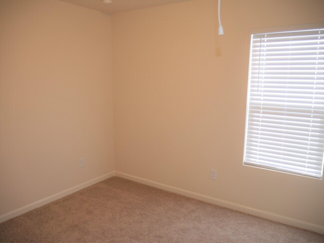 Building Photo - 3563 Chelsea Village Ln