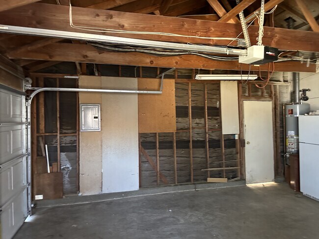Building Photo - 4100 Goldust Dr