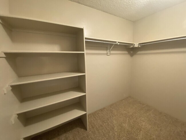 Building Photo - 4866 S Dudley St