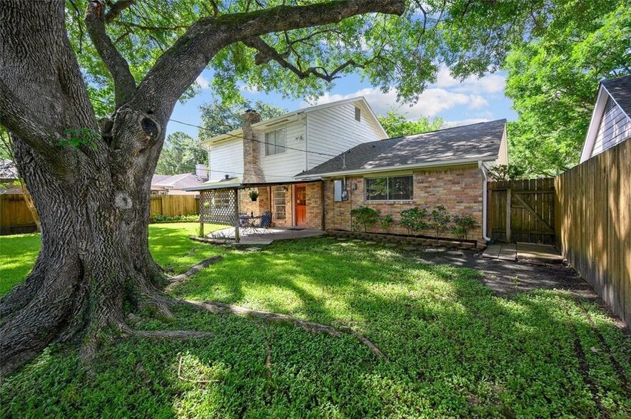 Building Photo - 12826 Westmere Dr