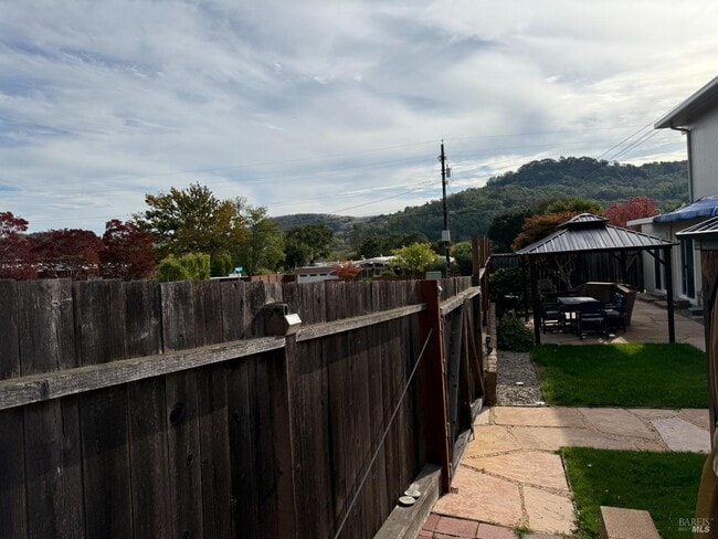 Building Photo - 840 Idylberry Rd