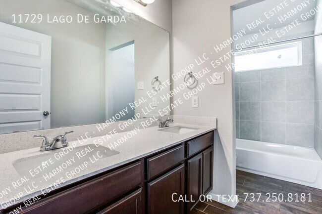 Building Photo - 11729 Lago de Garda Dr