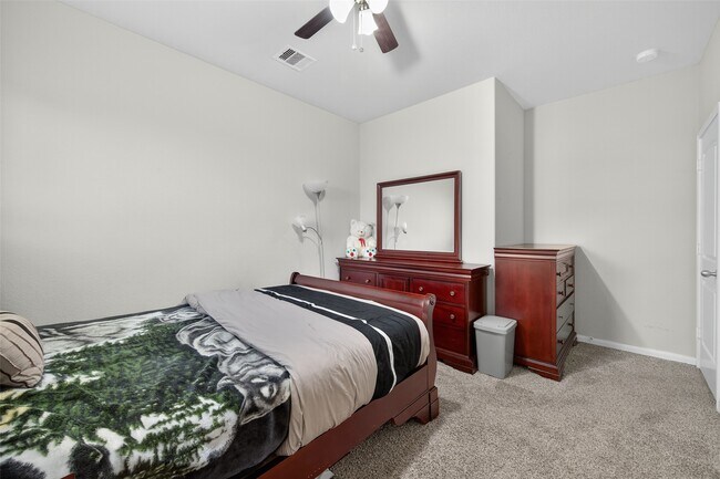 Building Photo - 13935 Manobrook Ct