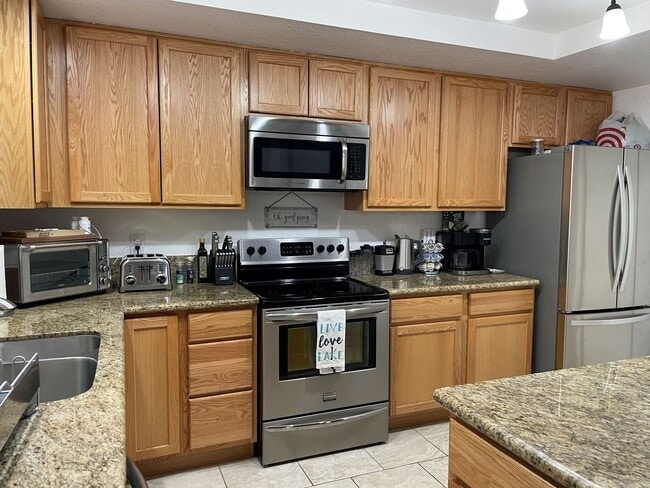 Building Photo - 3 bedroom, 2 bath remodeled home in Lake Wildwood, Penn Valley, CA 95946