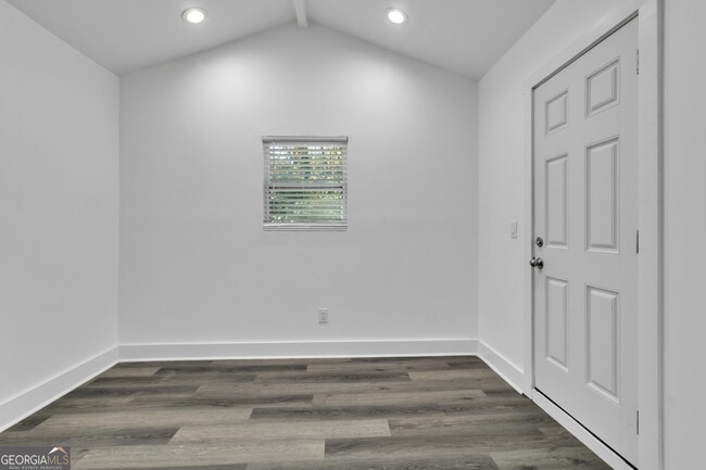 Building Photo - 2835 Mt Tabor Cir