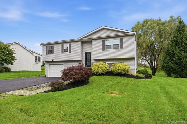 Building Photo - 17 Watkins Dr