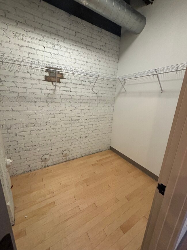 Building Photo - Hobbs Building