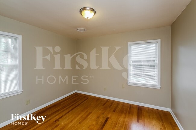 Building Photo - 1618 Willey St