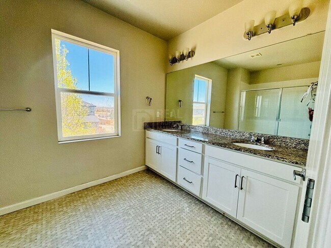 Building Photo - 9150 W 100th Way