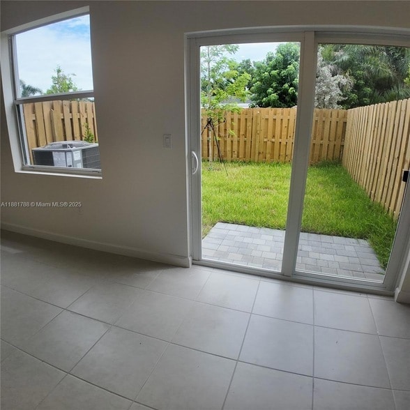 Building Photo - 35761 SW 178th Ct