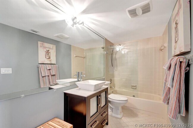 Building Photo - 4770 Fountains Dr S