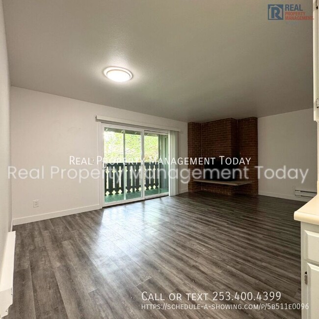 Building Photo - 4417 76th Ave W