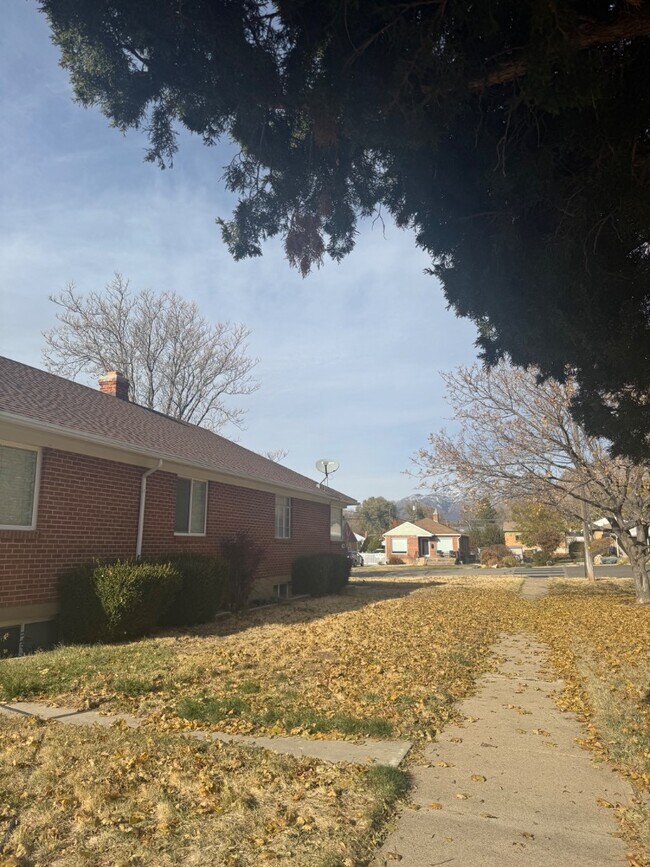 Building Photo - 2303 Taylor Ave