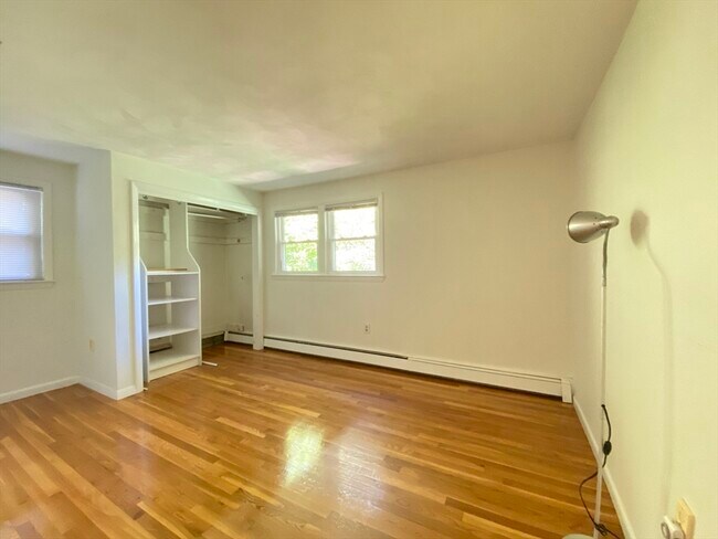 Building Photo - 13 Oxbow Rd