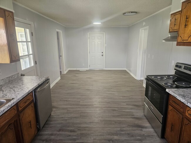 Building Photo - 309 Bratton Ave