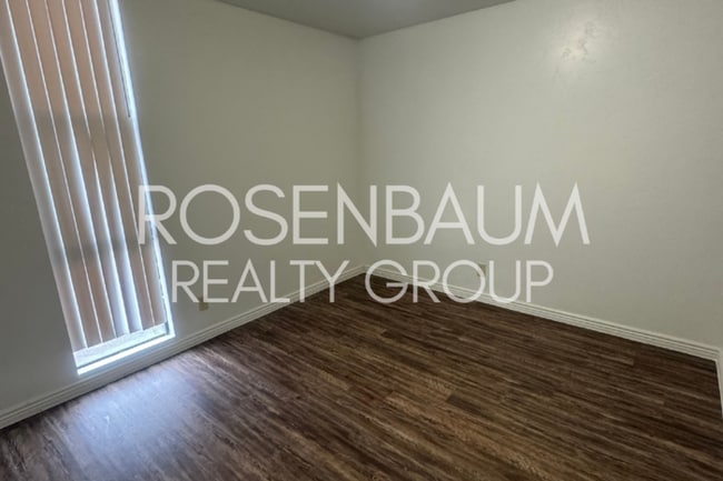 Building Photo - 770 N Dodge Blvd