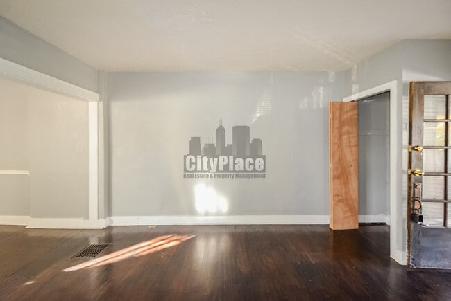 Building Photo - 430 N Euclid Ave