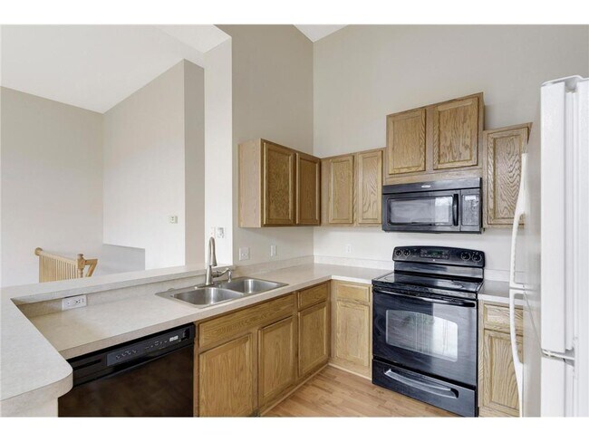 Building Photo - 15772 Flan Ct