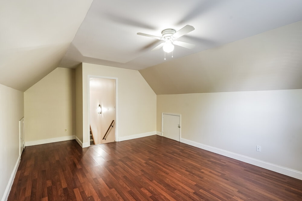 Building Photo - 2873 Iroquois Dr